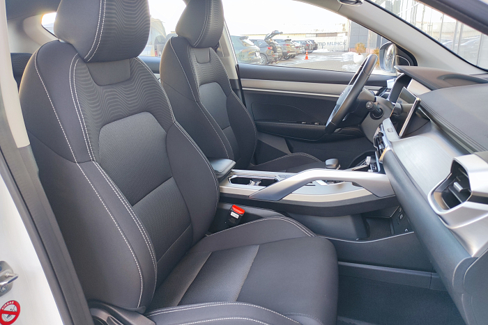Geely Coolray, Бензин, 1.5, Робот, Передний привод, Внедорожник - 12