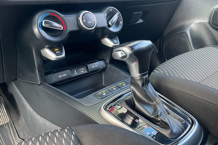 Kia  Rio X-line, Бензин, 1.6, Автомат, Передний привод, Хэтчбек - 20