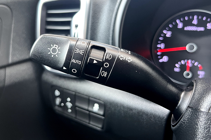 Kia Sportage, Бензин, 1.6, Механическая, Передний привод, Внедорожник - 16