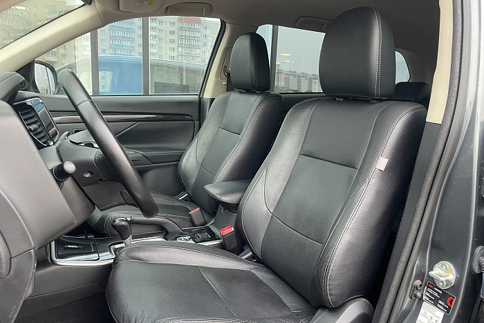 Mitsubishi Outlander, Бензин, 2.0, Вариатор, Полный привод, Внедорожник - 10