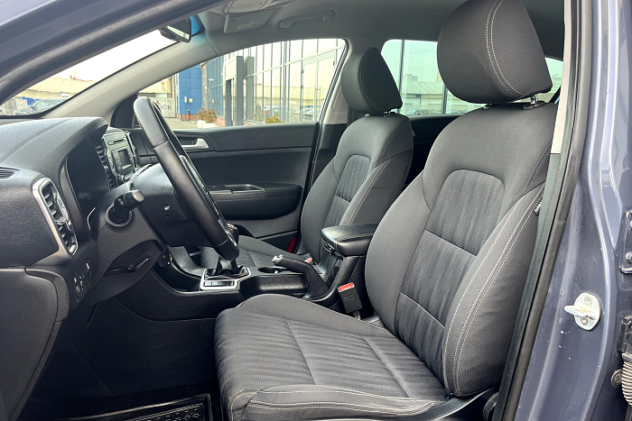 Kia Sportage, Бензин, 1.6, Механическая, Передний привод, Внедорожник - 8