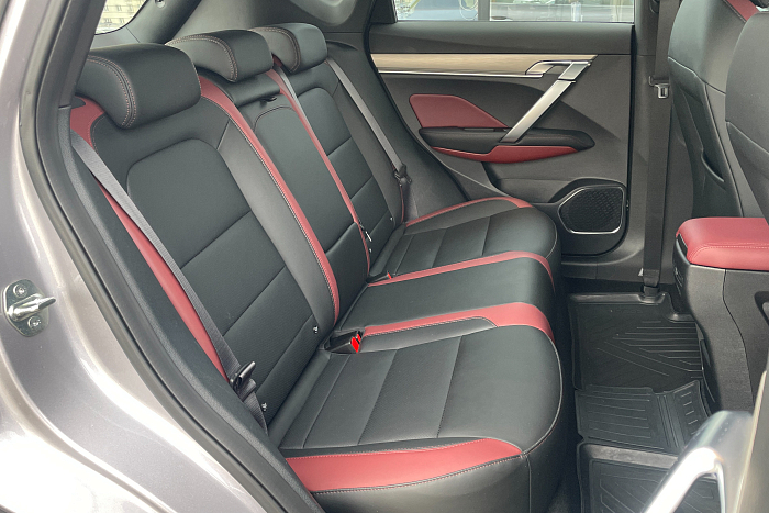 Geely Coolray, Бензин, 1.5, Робот, Передний привод, Внедорожник - 12