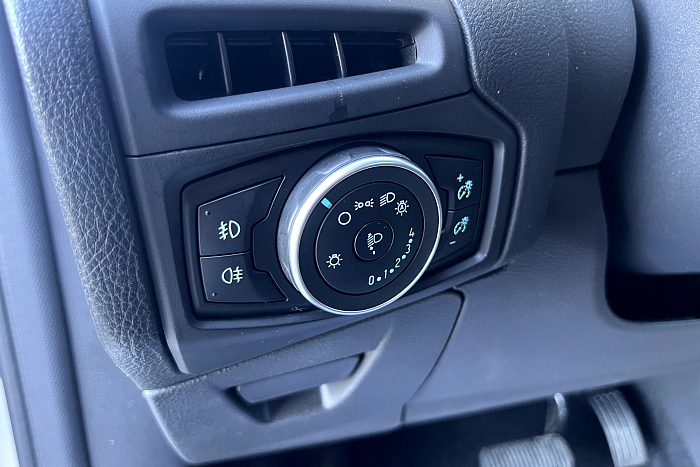 Ford Focus, Дизель, 1.5, Робот, Передний привод, Универсал - 19