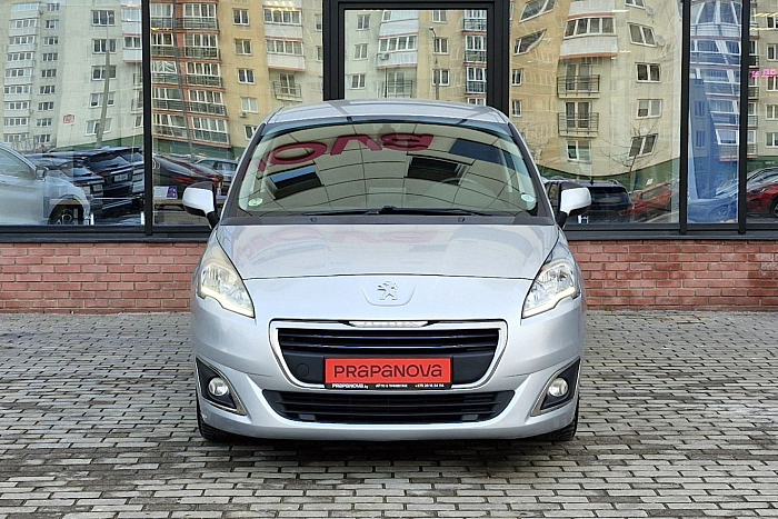 Peugeot 5008, Дизель, 1.6, Механическая, Передний привод, Минивэн - 1