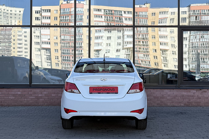 Hyundai Solaris, Бензин, 1.6, Механическая, Передний привод, Седан - 5
