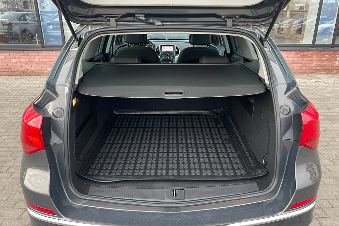 Opel Astra, Дизель, 1.6, Механическая, Передний привод, Универсал - 24