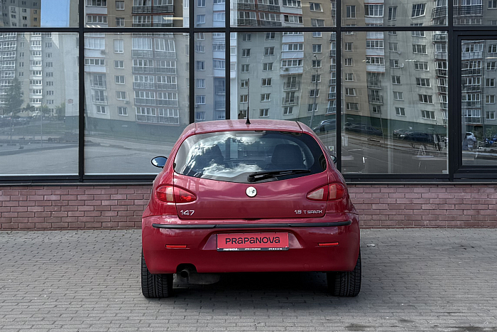 Alfa Romeo 147, Бензин, 1.6, Механическая, Передний привод, Хэтчбек - 5