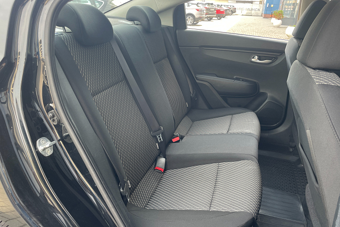 Kia  Rio, Бензин, 1.6, Механическая, Передний привод, Седан - 12