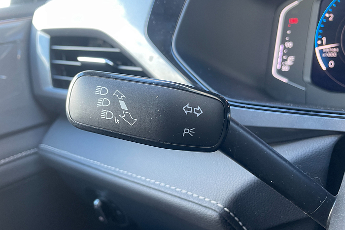 Volkswagen  Taos, Бензин, 1.4, Автомат, Передний привод, Внедорожник - 15