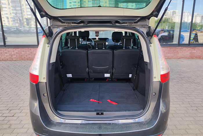 Renault Grand Scenic, Бензин, 1.4, Механическая, Передний привод, Минивэн - 27