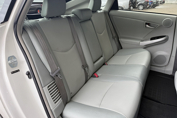 Toyota Prius, Бензин, 1.8, Вариатор, Передний привод, Хэтчбек - 11