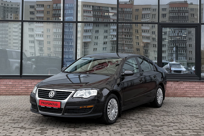 Volkswagen Passat, Бензин, 1.6, Механическая, Передний привод, Седан