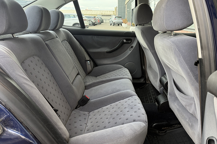 SEAT Toledo, Бензин, 1.6, Механическая, Передний привод, Седан - 11