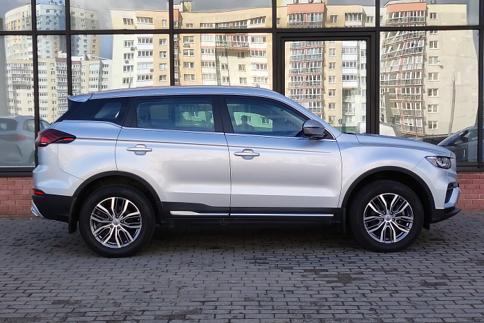 Geely Atlas Pro, Бензин, 1.5, Автомат, Передний привод, Внедорожник - 3