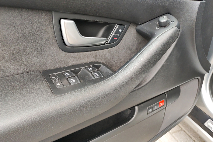 Audi A8, Бензин, 3.2, Вариатор, Передний привод, Седан - 20