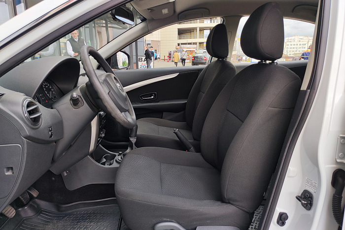 Nissan Almera, Бензин, 1.6, Механическая, Передний привод, Седан - 10