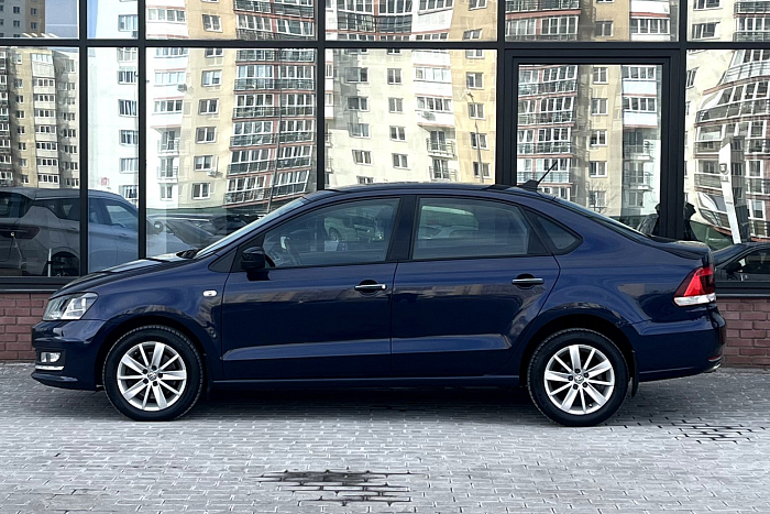 Volkswagen Polo Sedan, Бензин, 1.6, Автомат, Передний привод, Седан - 5