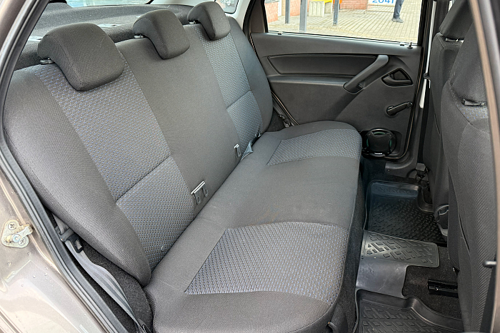 Lada  Granta , 1.6, Автомат, Передний привод, Седан - 12