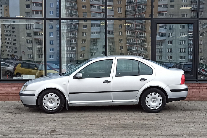 Volkswagen Bora, Бензин, 1.6, Механическая, Передний привод, Седан - 6