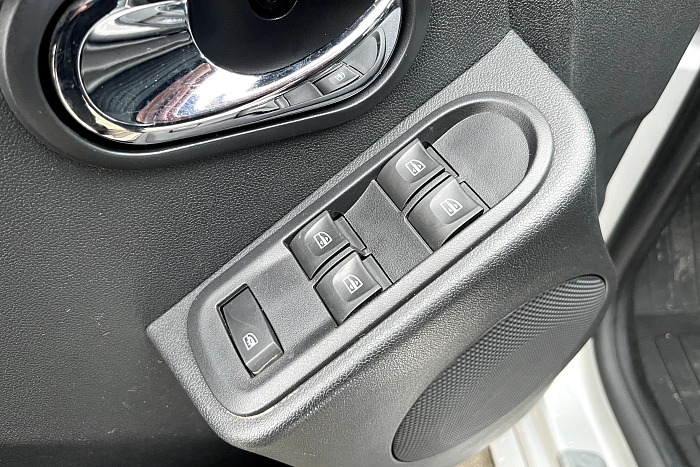 Renault Duster, Бензин, 2.0, Автомат, Полный привод, Внедорожник - 22