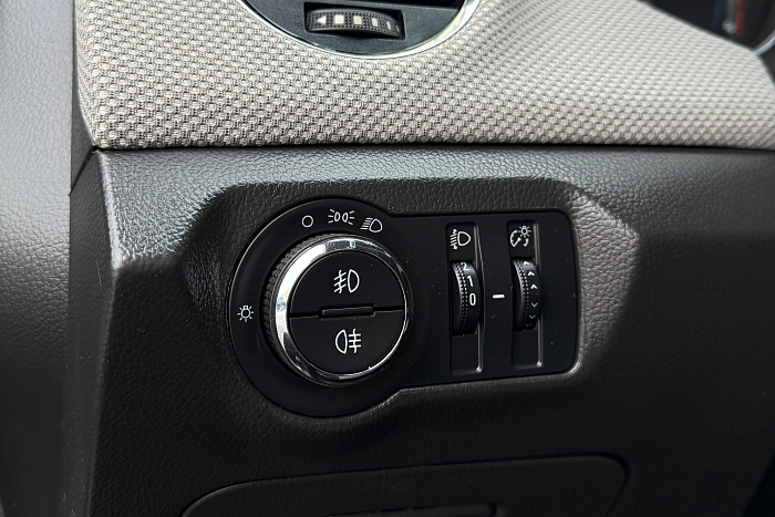 Chevrolet Cruze, Бензин, 1.8, Автомат, Передний привод, Универсал - 18