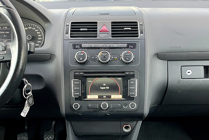 Volkswagen Touran, Дизель, 1.6, Механическая, Передний привод, Минивэн - 13