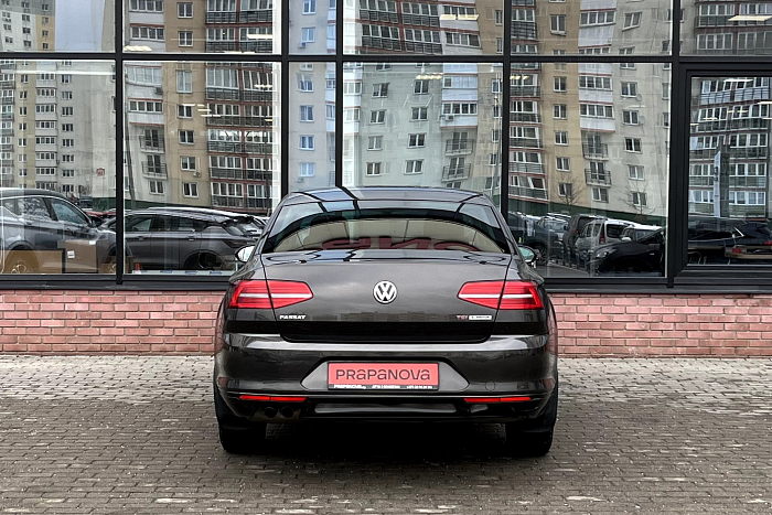Volkswagen Passat B8, Бензин, 1.8, Робот, Передний привод, Седан - 4