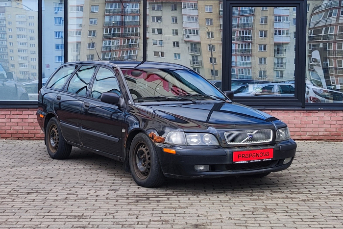 Volvo V40, Бензин, 2.0, Автомат, Передний привод, Универсал - 2