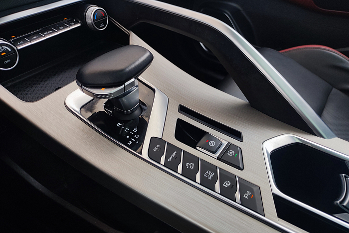 Geely Coolray, Бензин, 1.5, Робот, Передний привод, Внедорожник - 17