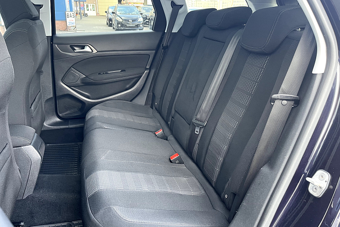 Peugeot 308, Дизель, 1.6, Механическая, Передний привод, Универсал - 11