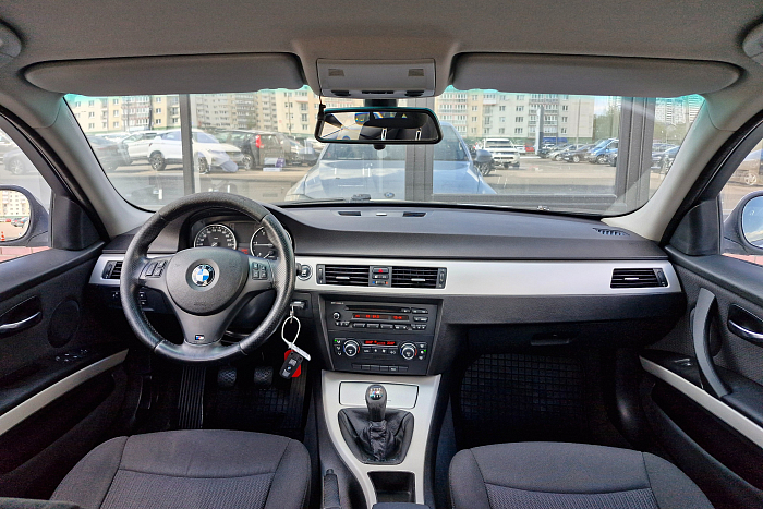 BMW 318 , Дизель, 2.0, Механическая, Задний привод, Седан - 8