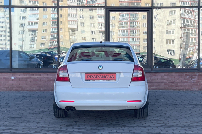 Skoda Octavia, Бензин, 1.8, Робот, Передний привод, Лифтбэк - 6