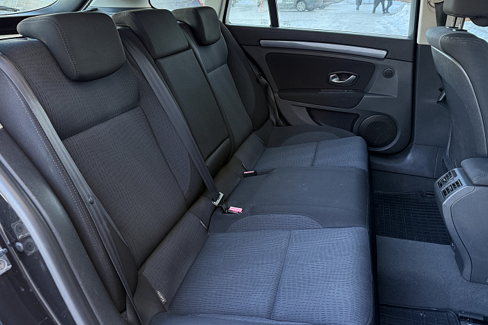 Renault Laguna III, Дизель, 1.5, Механическая, Передний привод, Универсал - 12