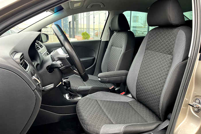 Volkswagen Polo Sedan, Бензин, 1.6, Автомат, Передний привод, Седан - 8