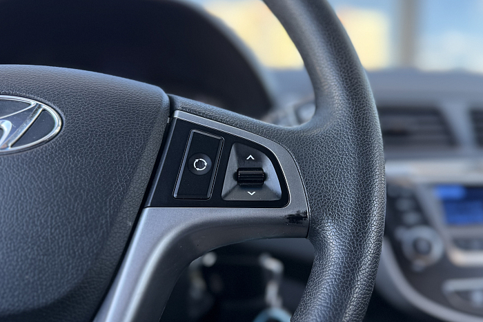 Hyundai Solaris, Бензин, 1.6, Механическая, Передний привод, Седан - 18