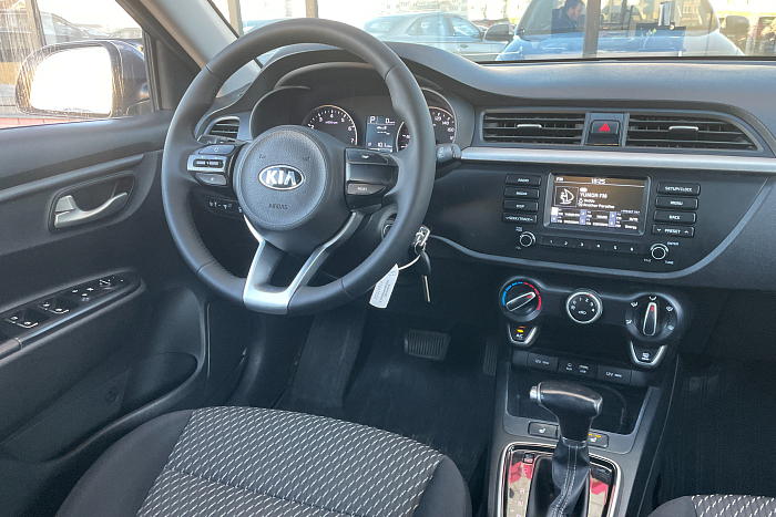 Kia  Rio X-line, Бензин, 1.6, Автомат, Передний привод, Универсал - 9