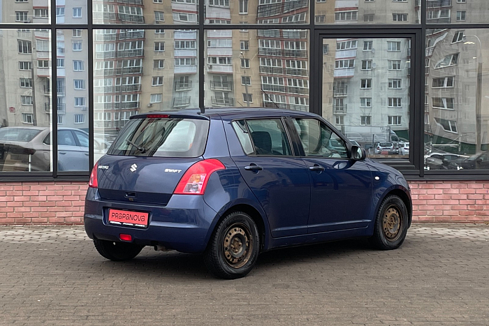 Suzuki Swift, Бензин, 1.3, Механическая, Передний привод, Хэтчбек - 5