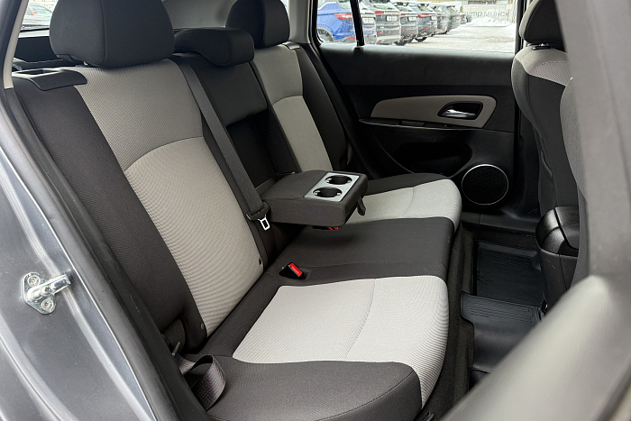 Chevrolet Cruze, Бензин, 1.8, Автомат, Передний привод, Универсал - 12