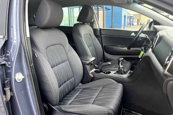 Kia Sportage, Бензин, 1.6, Механическая, Передний привод, Внедорожник - 9