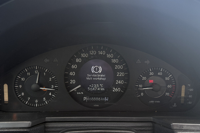 Mercedes-Benz W211, Бензин, 1.8, Автомат, Задний привод, Седан - 19