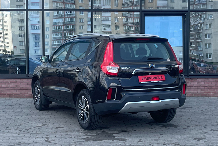 Geely Emgrand X7, Бензин, 2.0, Автомат, Передний привод, Внедорожник - 7