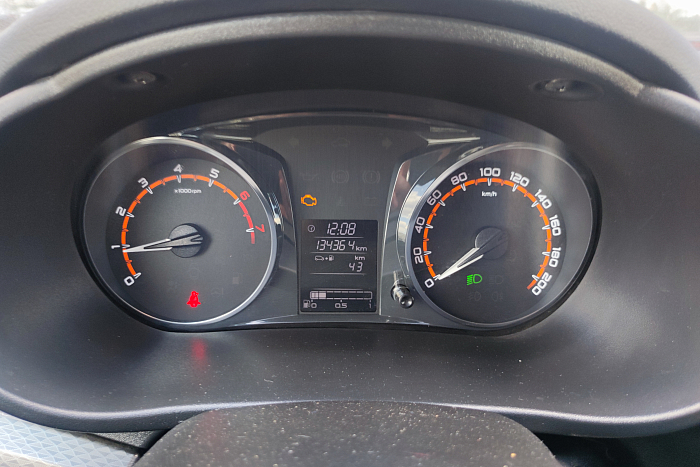 Lada Granta, Бензин, 1.6, Автомат, Передний привод, Хэтчбек - 14