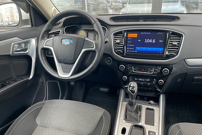 Geely Emgrand X7, Бензин, 2.0, Автомат, Передний привод, Внедорожник - 9