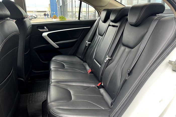 Geely Emgrand 7, Бензин, 1.8, Вариатор, Передний привод, Седан - 11