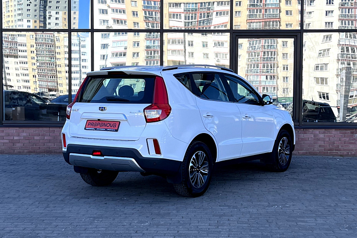 Geely Emgrand X7, Бензин, 2.0, Автомат, Передний привод, Внедорожник - 3