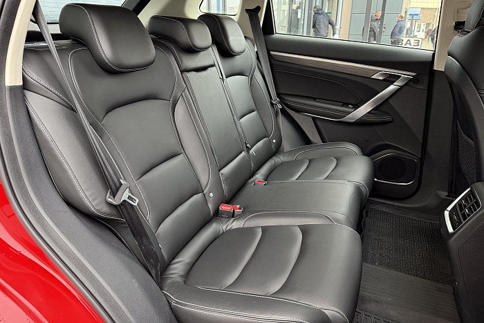 Geely Atlas Pro, Бензин, 1.5, Робот, Полный привод, Внедорожник - 10