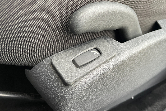 Nissan Almera, Бензин, 1.6, Автомат, Передний привод, Седан - 17