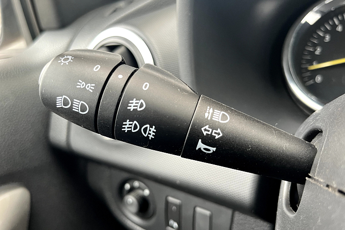 Renault Logan, Бензин, 1.6, Механическая, Передний привод, Седан - 15