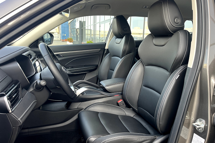 Geely Atlas Pro, Бензин, 1.5, Робот, Полный привод, Кроссовер - 8