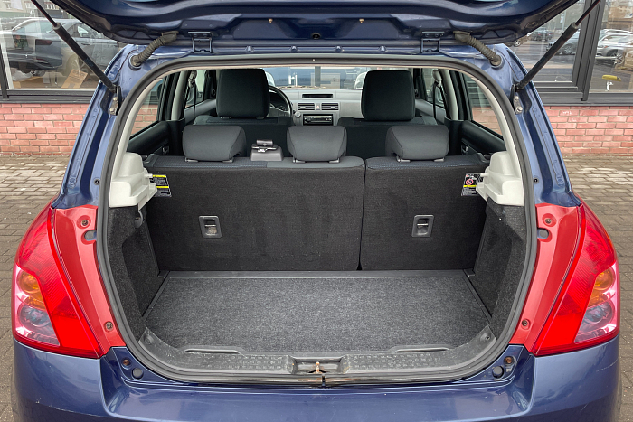 Suzuki Swift, Бензин, 1.3, Механическая, Передний привод, Хэтчбек - 20